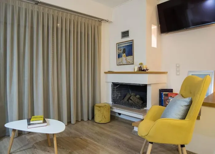 Modern, Stylish Maisonette