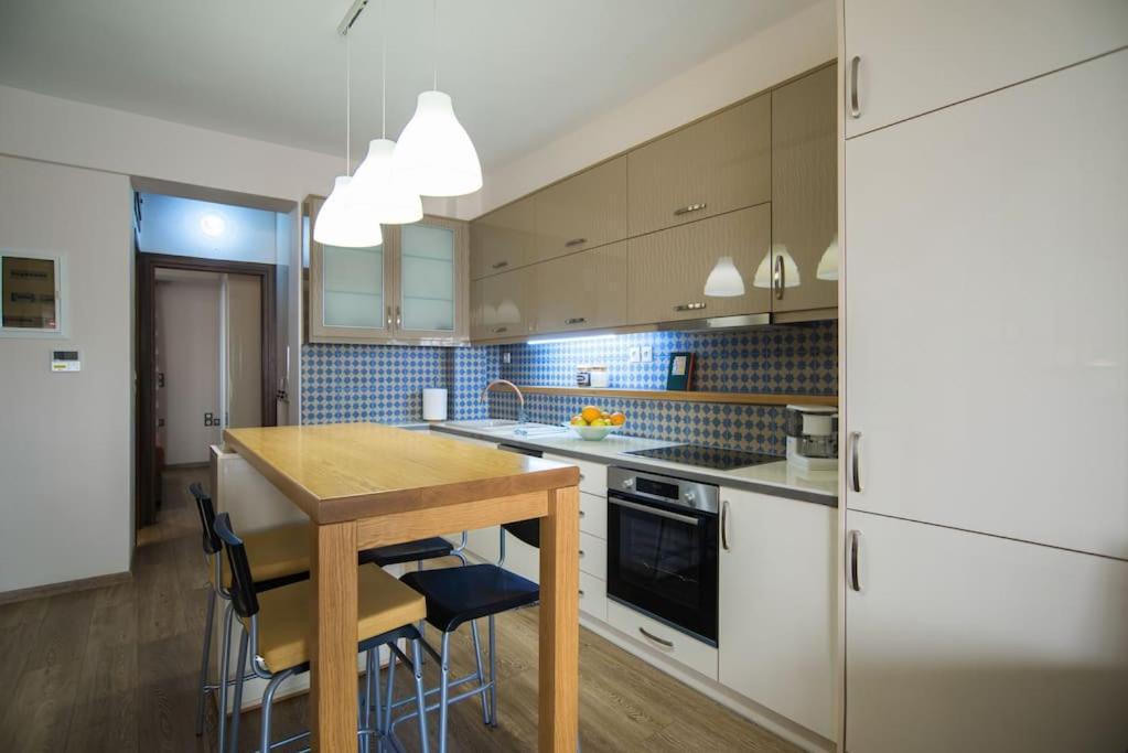 Apartment Modern, Stylish Maisonette