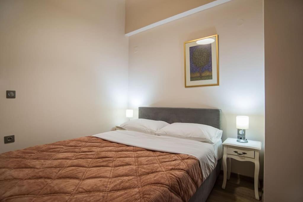 Modern, Stylish Maisonette Itea
