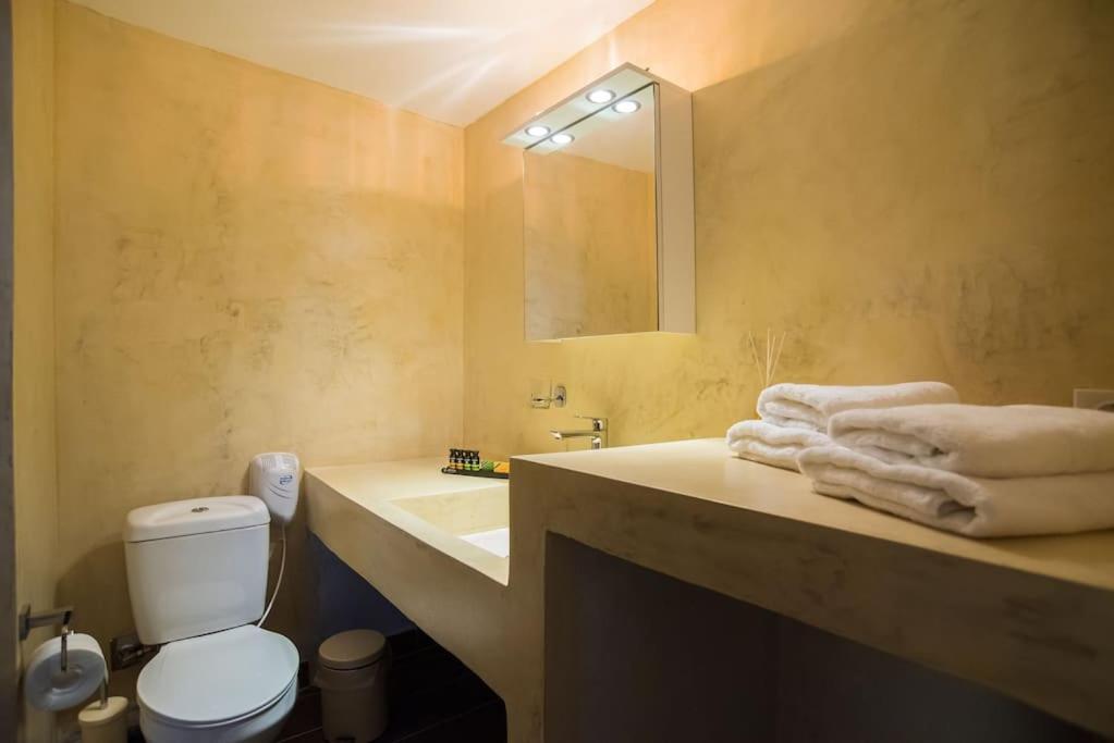 Modern, Stylish Maisonette Apartment *