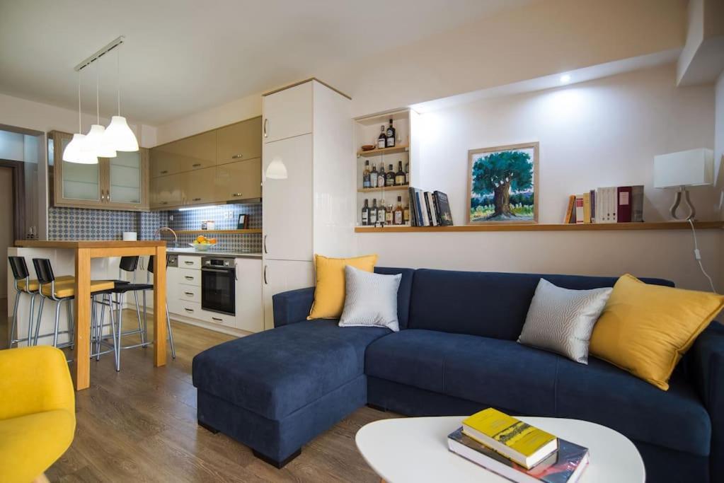 Modern, Stylish Maisonette *